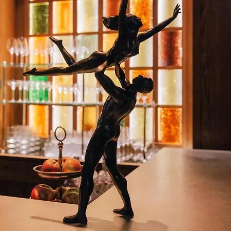 Отель Boutique Chateau Royal 5*