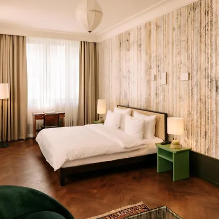 Отель Boutique Chateau Royal