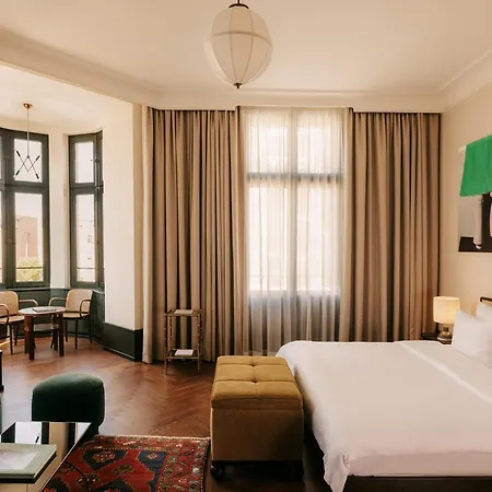 Boutique Chateau Royal فندق 5*