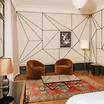 Отель Boutique Chateau Royal