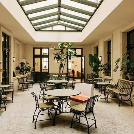 Boutique Château Royal