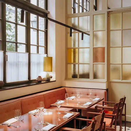 Boutique Chateau Royal Hotell 5*